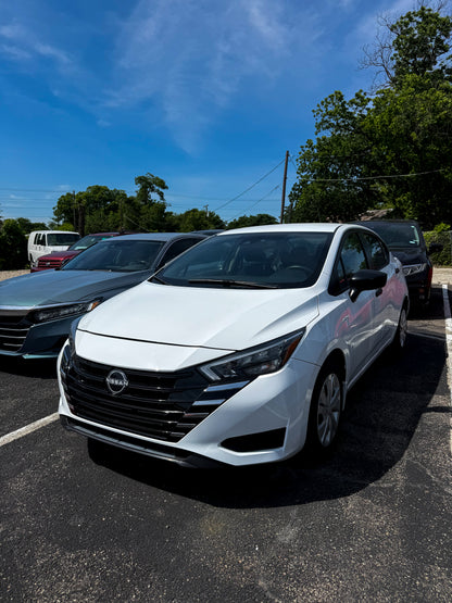 2025 Nissan Versa S White