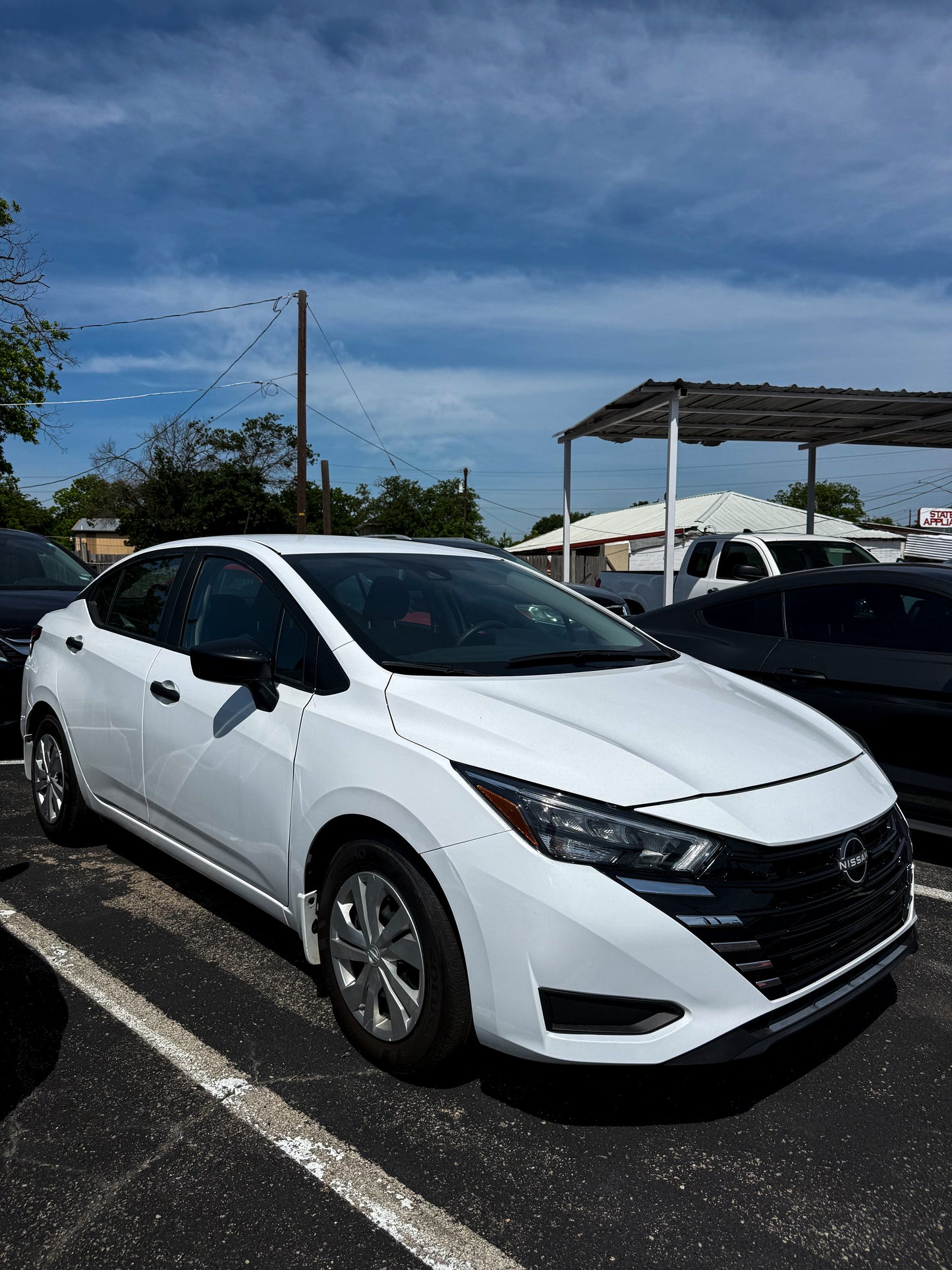 2025 Nissan Versa S White