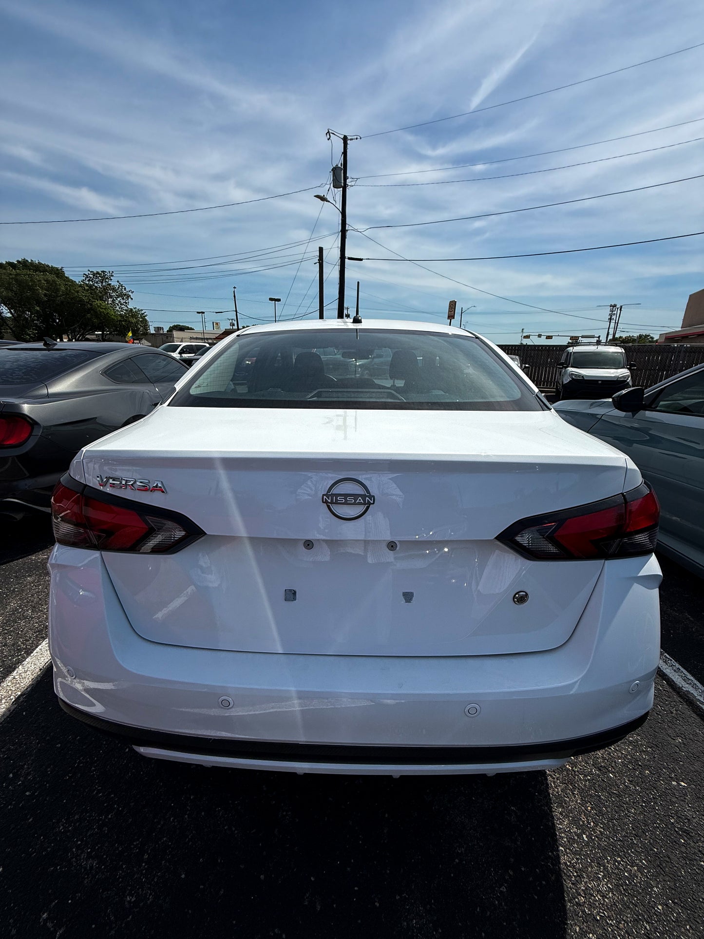 2025 Nissan Versa S White