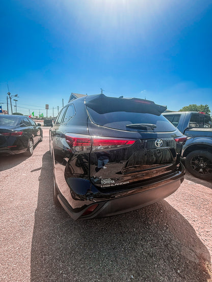 2021 Toyota Highlander LE