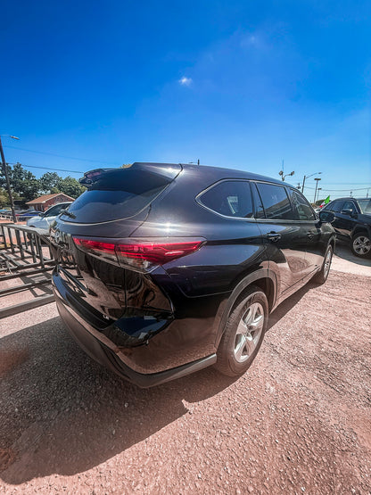 2021 Toyota Highlander LE